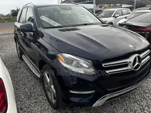 Mercedes-Benz GLE-Class GLE 350d 4MATIC 2017 Blue