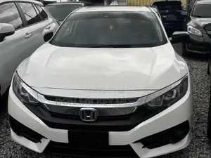 Honda Civic EX 4dr Hatchback (1.5L 4cyl) 2017 White
