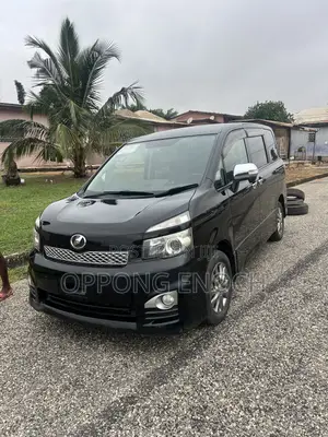 Toyota Voxy 2010 Black