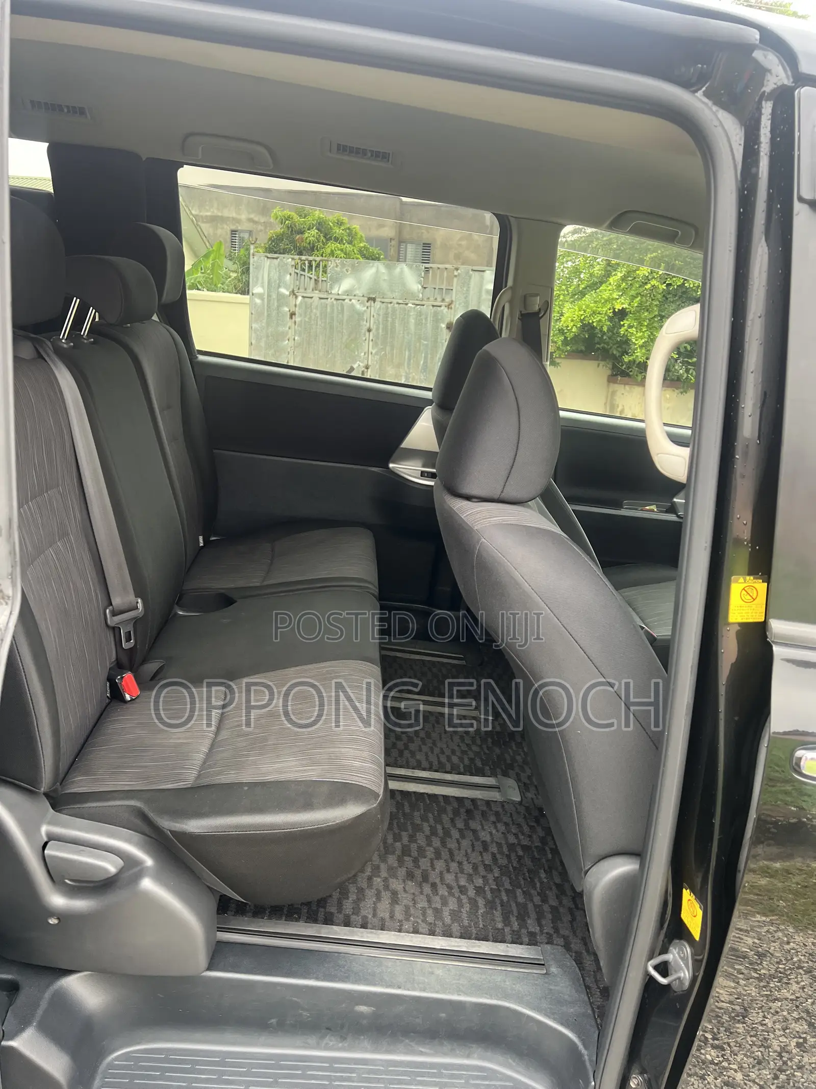 Toyota Voxy 2010 Black