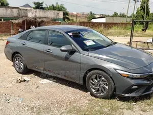 Hyundai Elantra SEL Sport IVT 2025 Gray