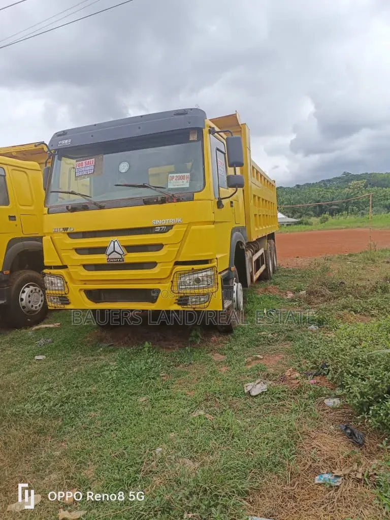 Foreign Used Howo Dump Truck.