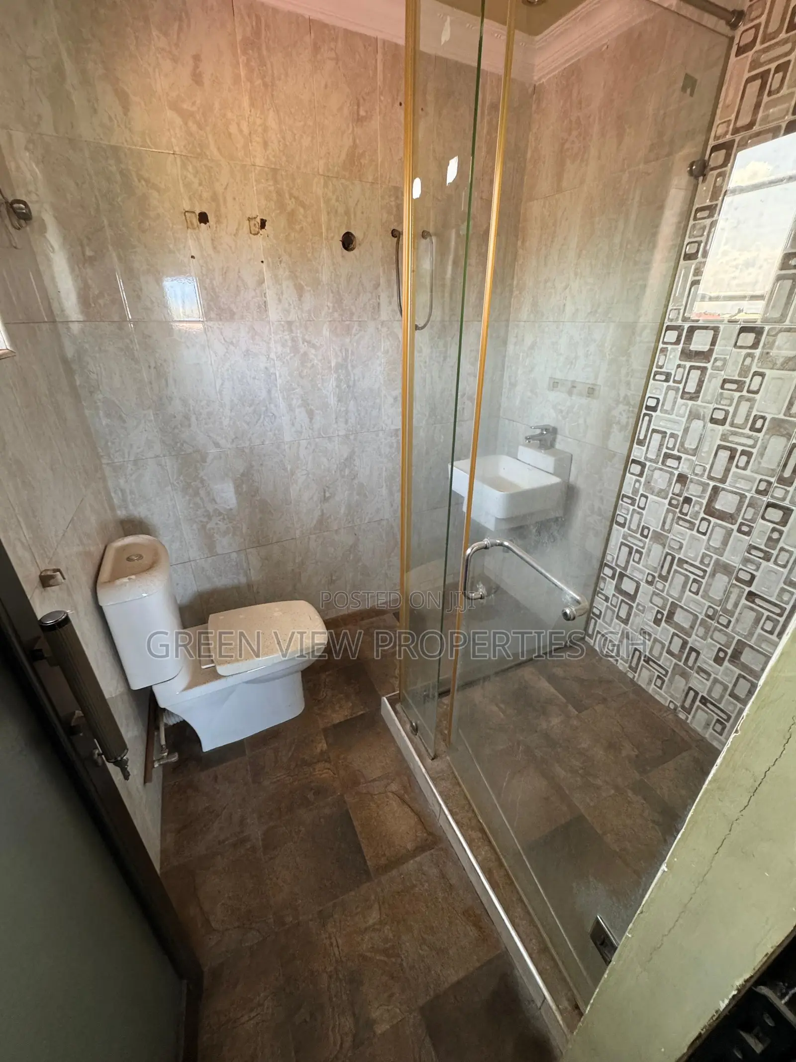 1bdrm Room & Parlour in Lapaz for rent