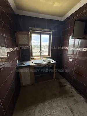 1bdrm Room & Parlour in Lapaz for rent