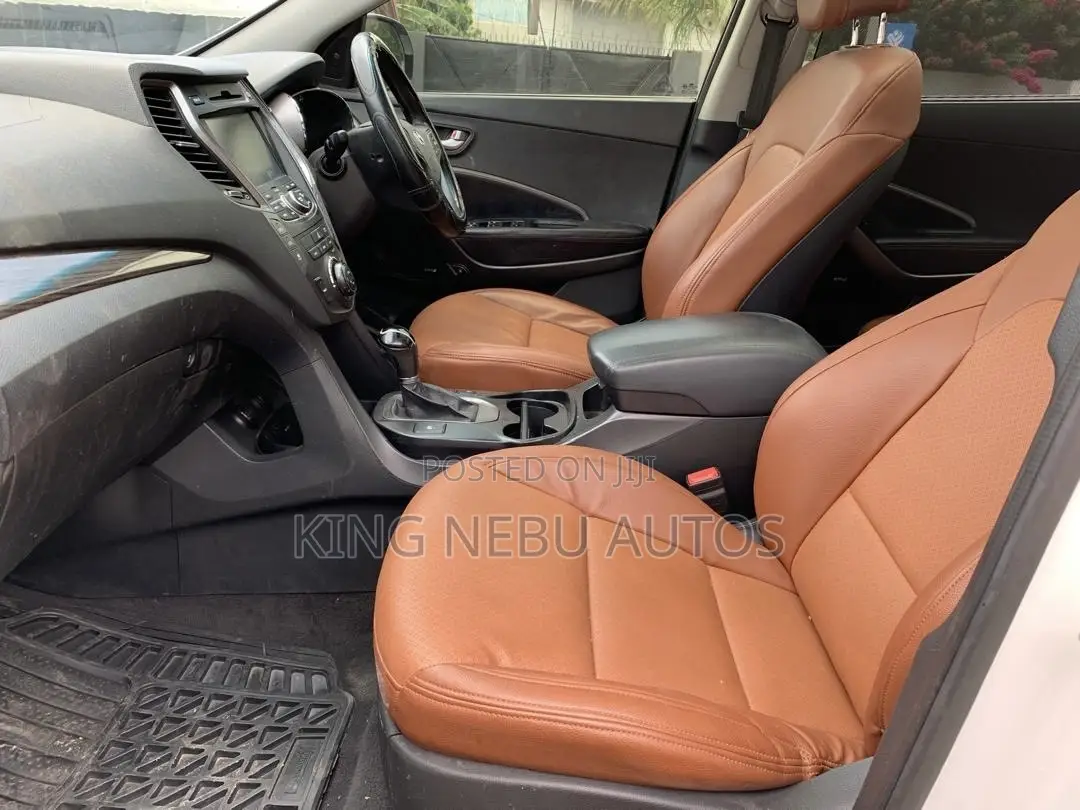 Hyundai Santa Fe Limited 4dr SUV AWD w/Saddle Interior (3.3L 6cyl 6A)