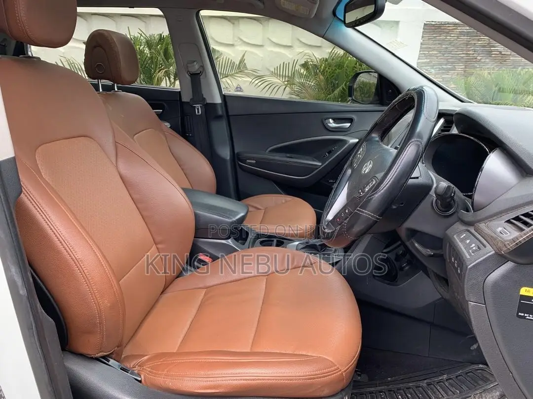 Hyundai Santa Fe Limited 4dr SUV AWD w/Saddle Interior (3.3L 6cyl 6A)