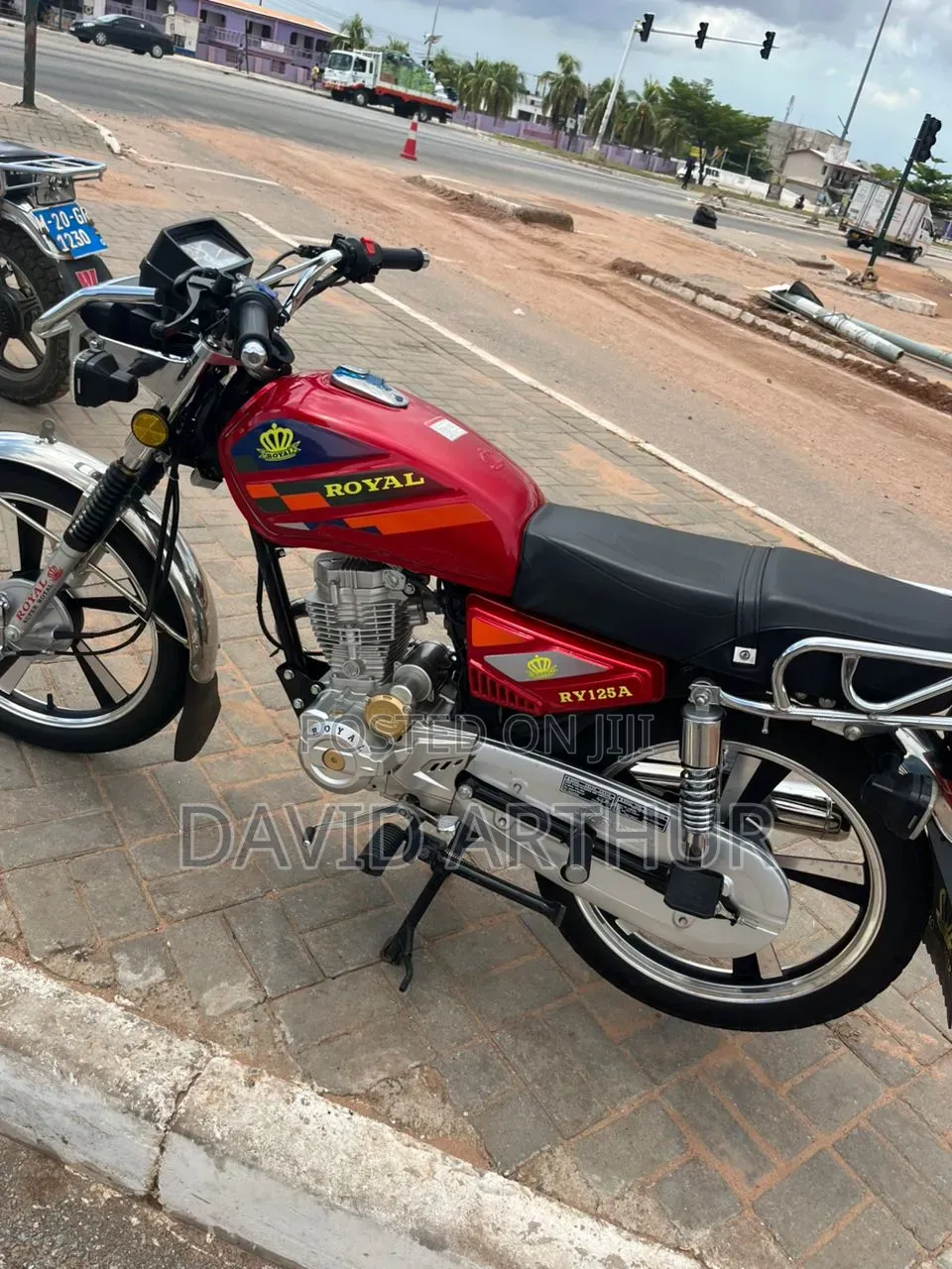 New Royal RY125 2026 Red