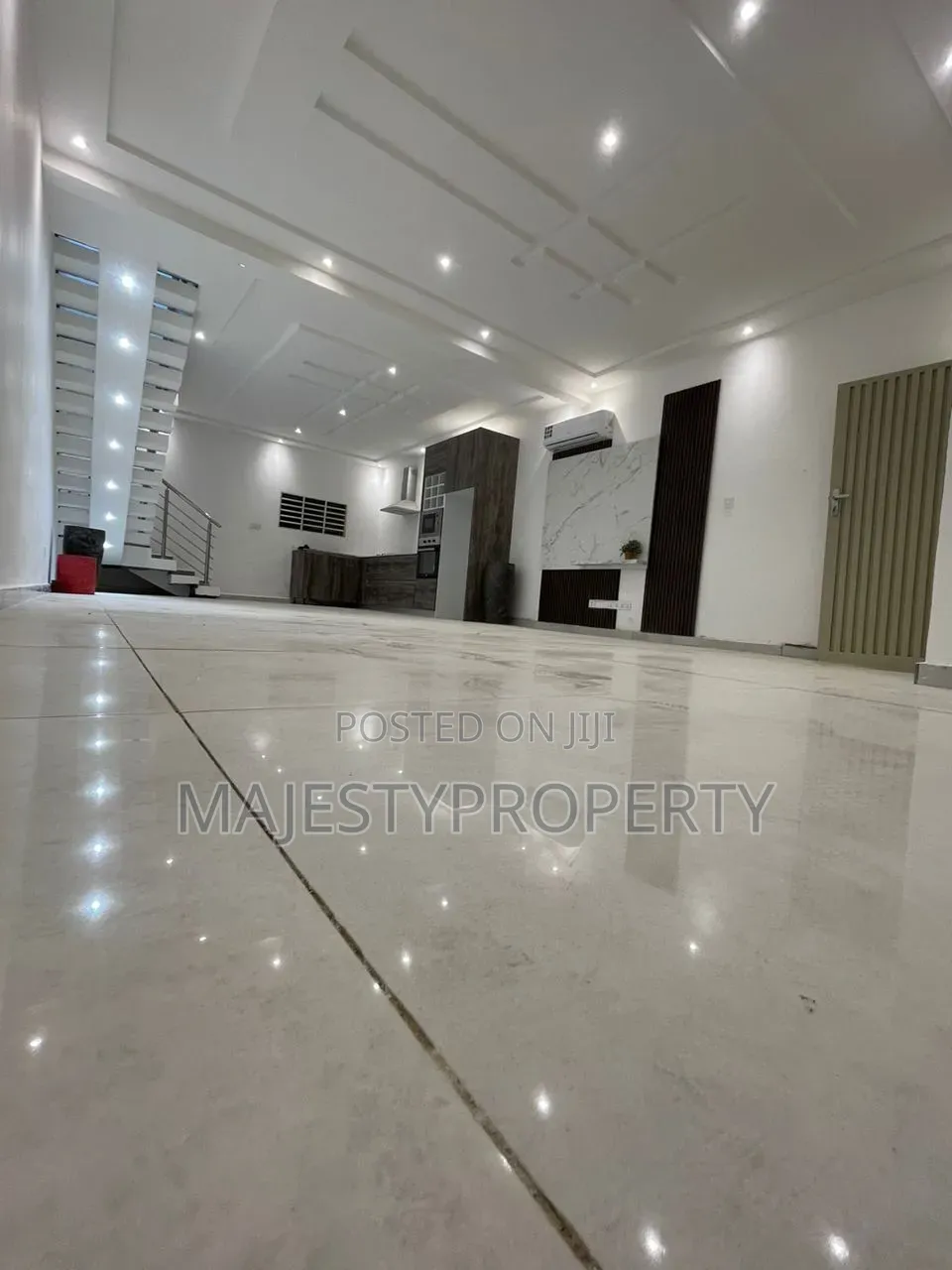 2bdrm Townhouse / Terrace in Lashibi for rent