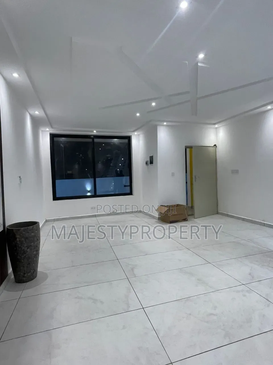 2bdrm Townhouse / Terrace in Lashibi for rent