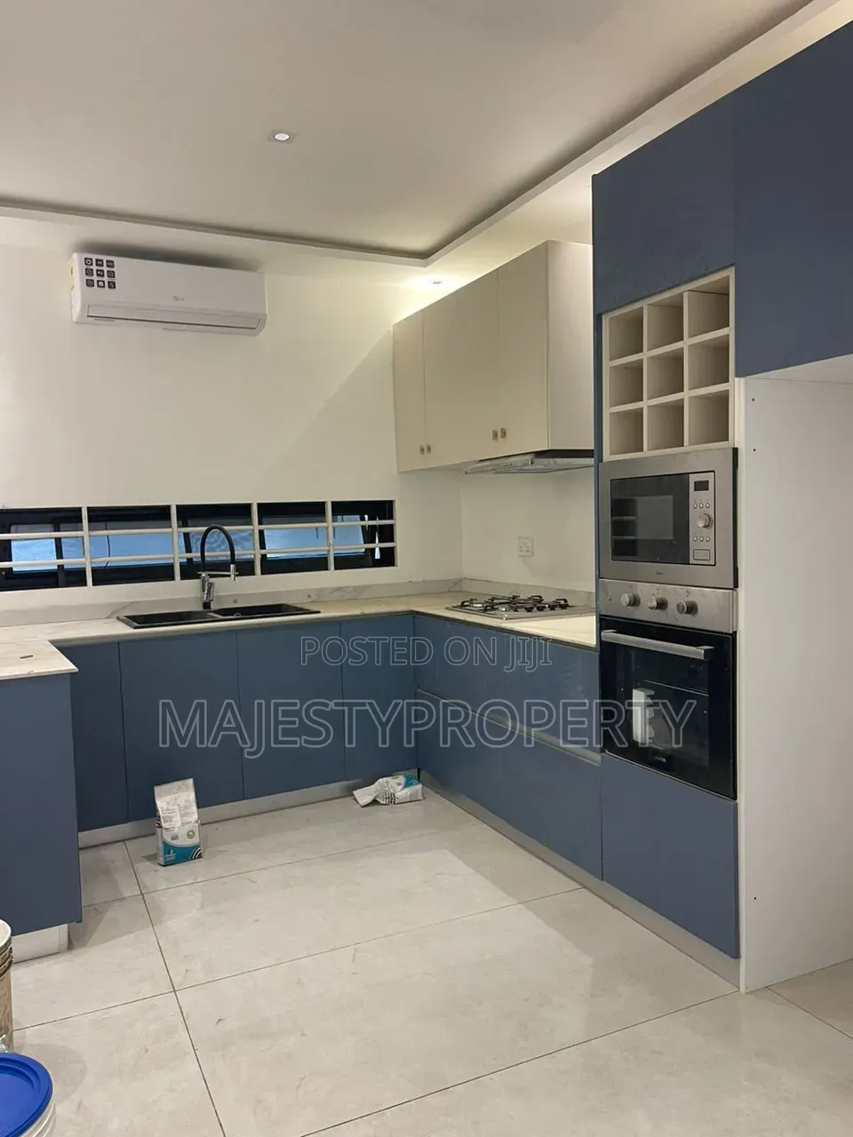 2bdrm Townhouse / Terrace in Lashibi for rent