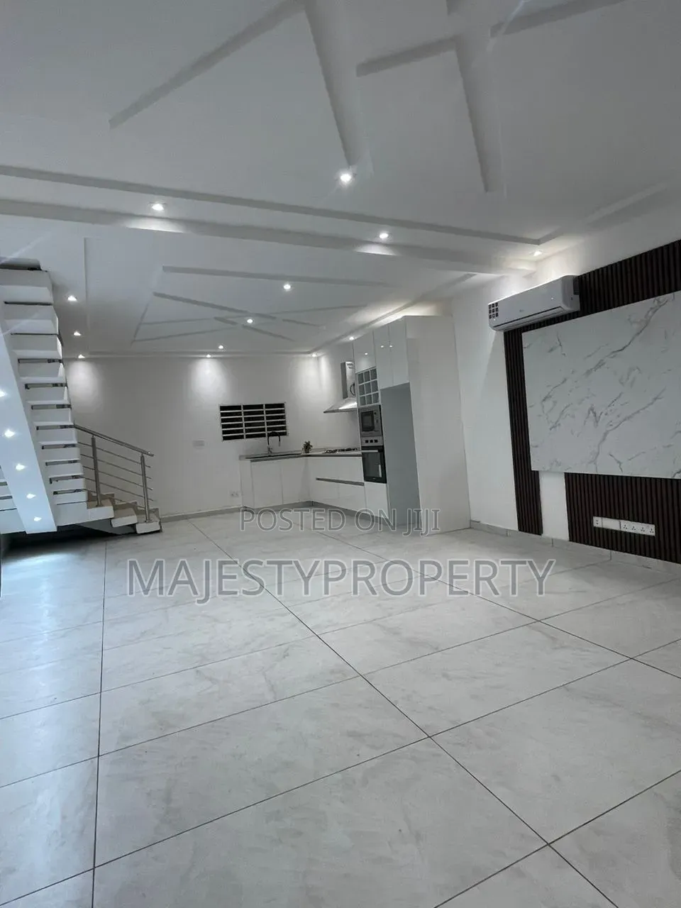 2bdrm Townhouse / Terrace in Lashibi for rent