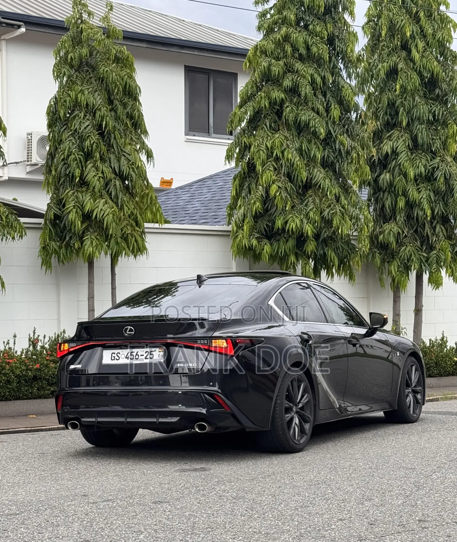 Lexus IS 2022 Black