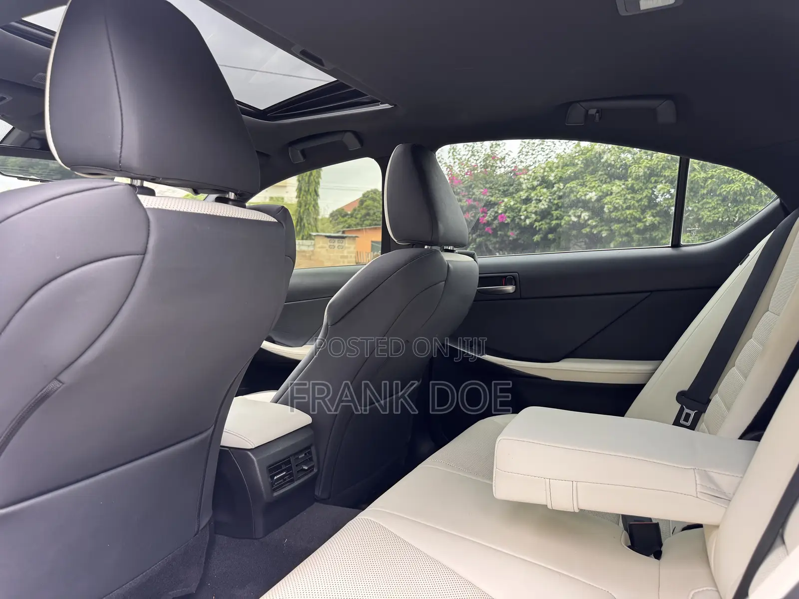 Lexus IS 2022 Black