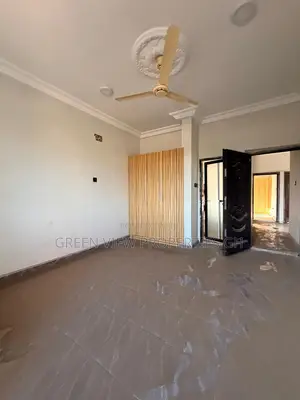 3bdrm Apartment in West Hills Mall Area for rent