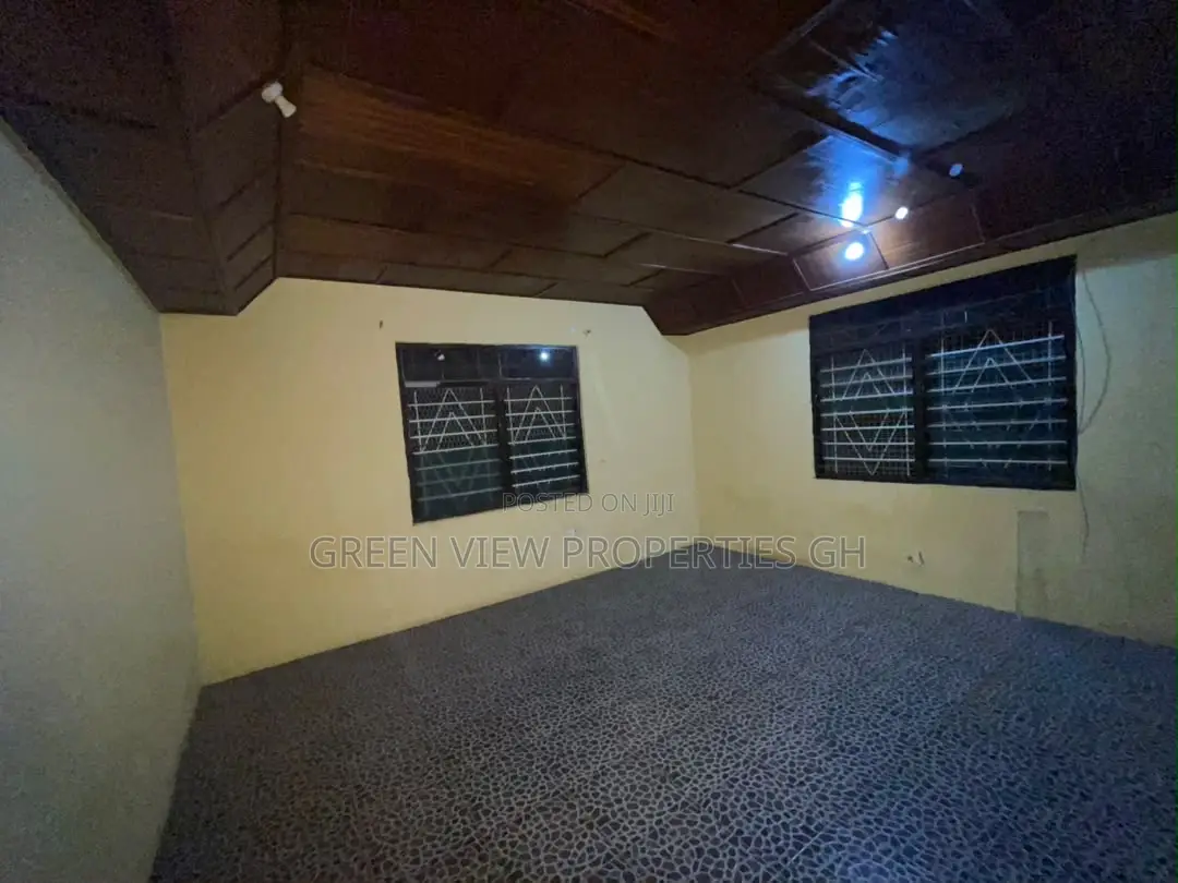 2bdrm Apartment in Awoshie for rent