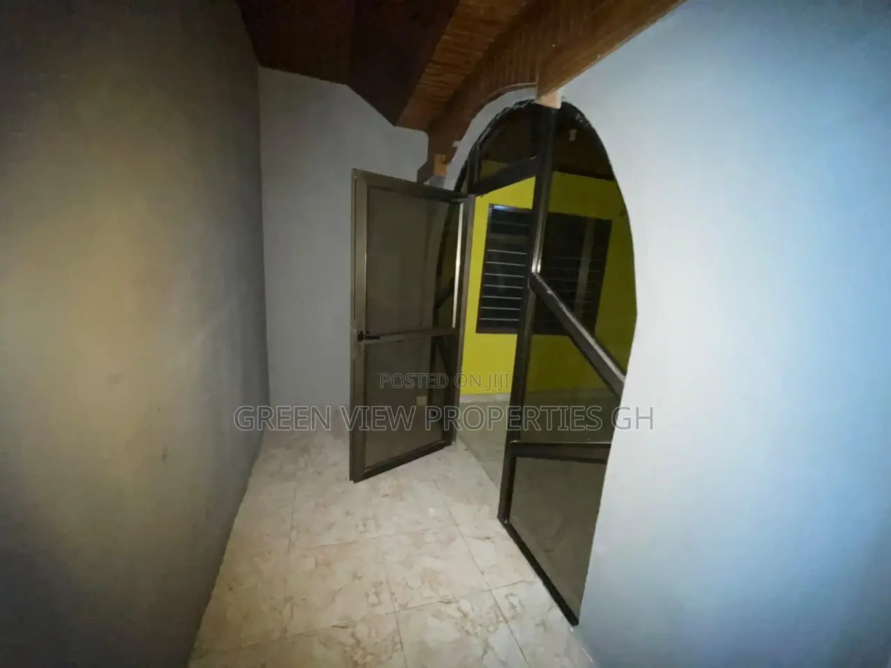 2bdrm Apartment in Awoshie for rent