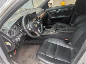 Mercedes-Benz C300 Luxury 4Matic Sedan AWD (3.5L 6cyl 7A) 2013 Ivory