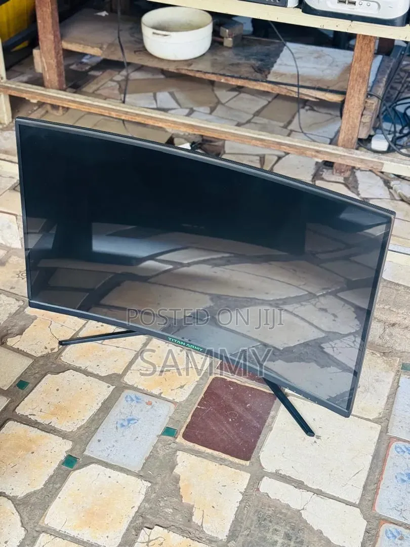 32inches Curved Titan Army Gaming Monitor 240hz