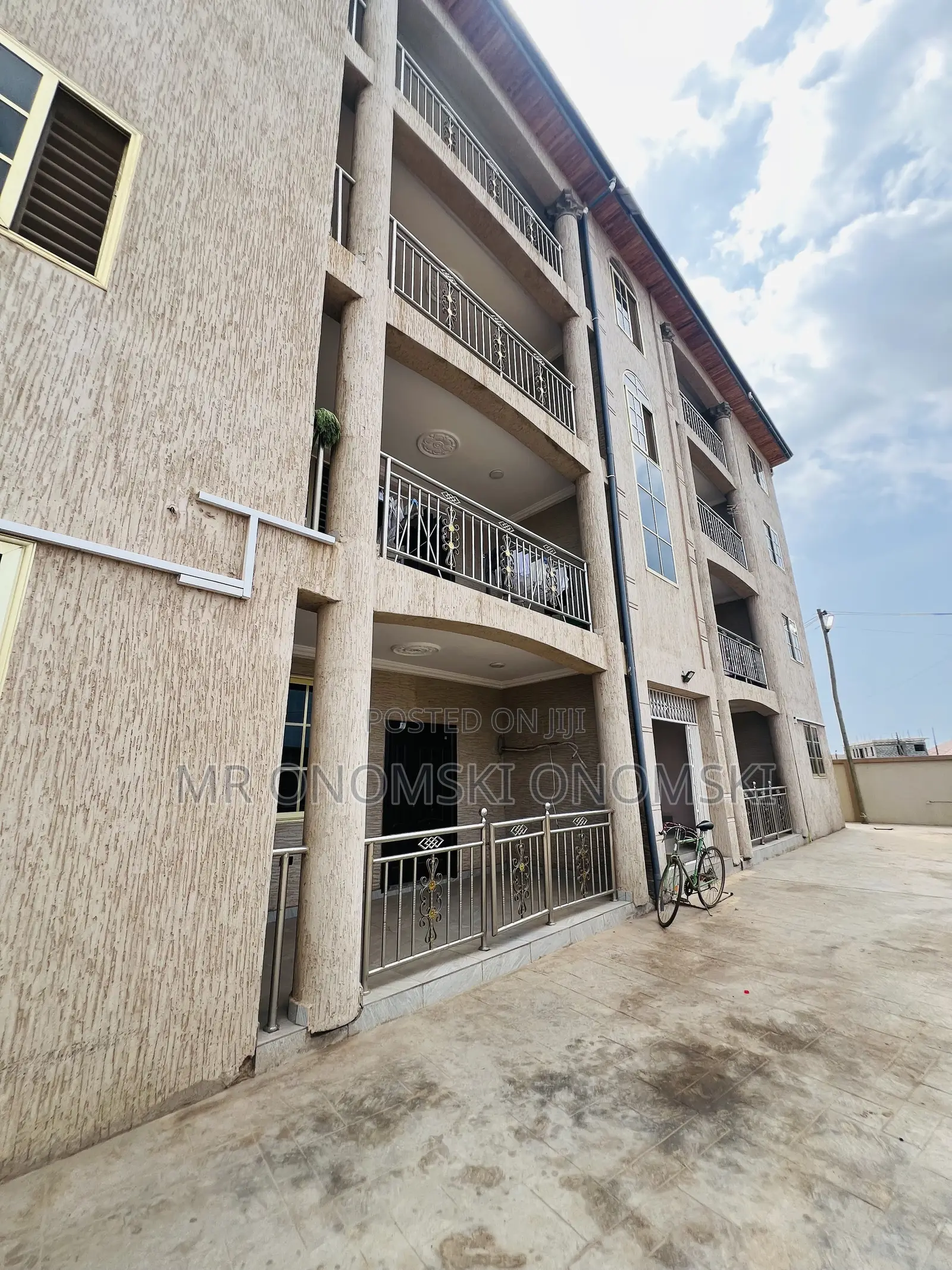 2bdrm Apartment in Tema Community 12, Sakumono for rent