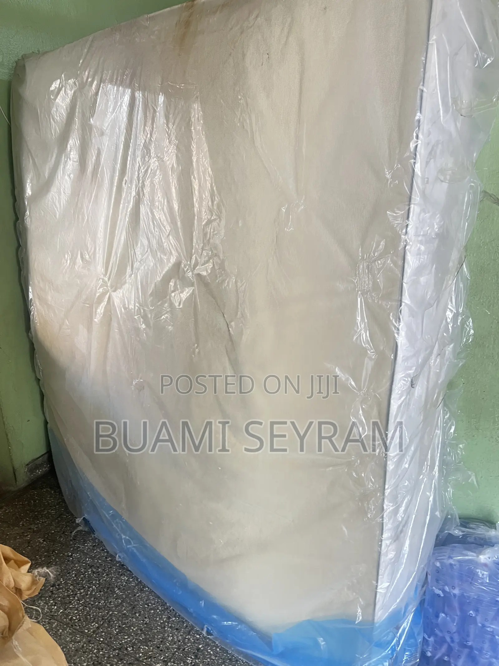 12 Inches Foreign Used Neat Mattress
