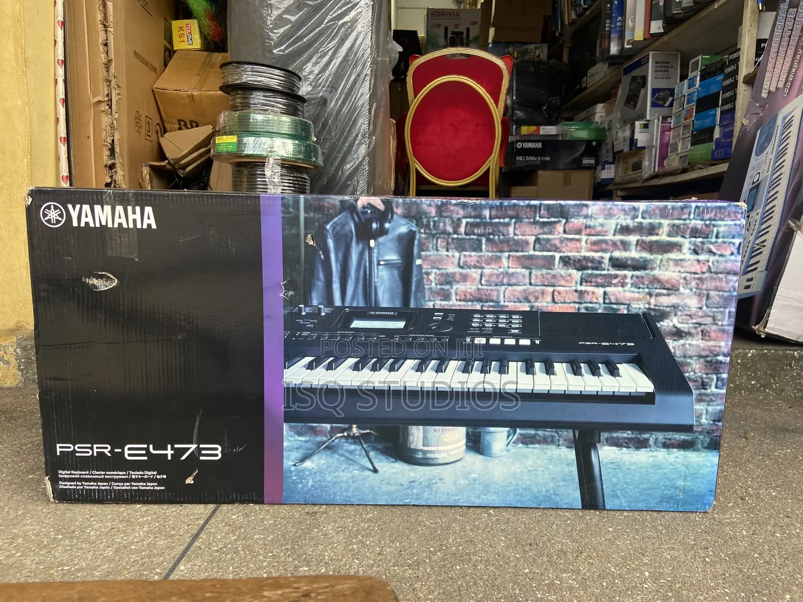 Yamaha PSR-E473 Keyboard
