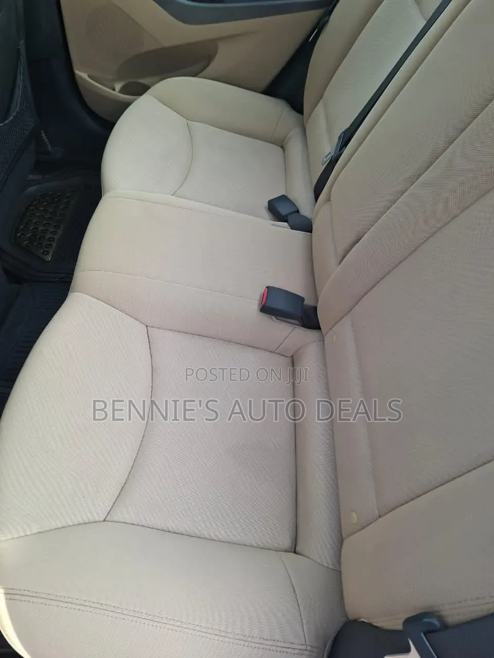 Hyundai Elantra GLS Sedan FWD (1.8L 4cyl 6A) 2013 Silver