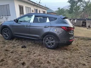 Hyundai Santa Fe 2015 Gray