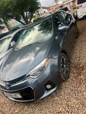 Toyota Corolla 2015 Gray
