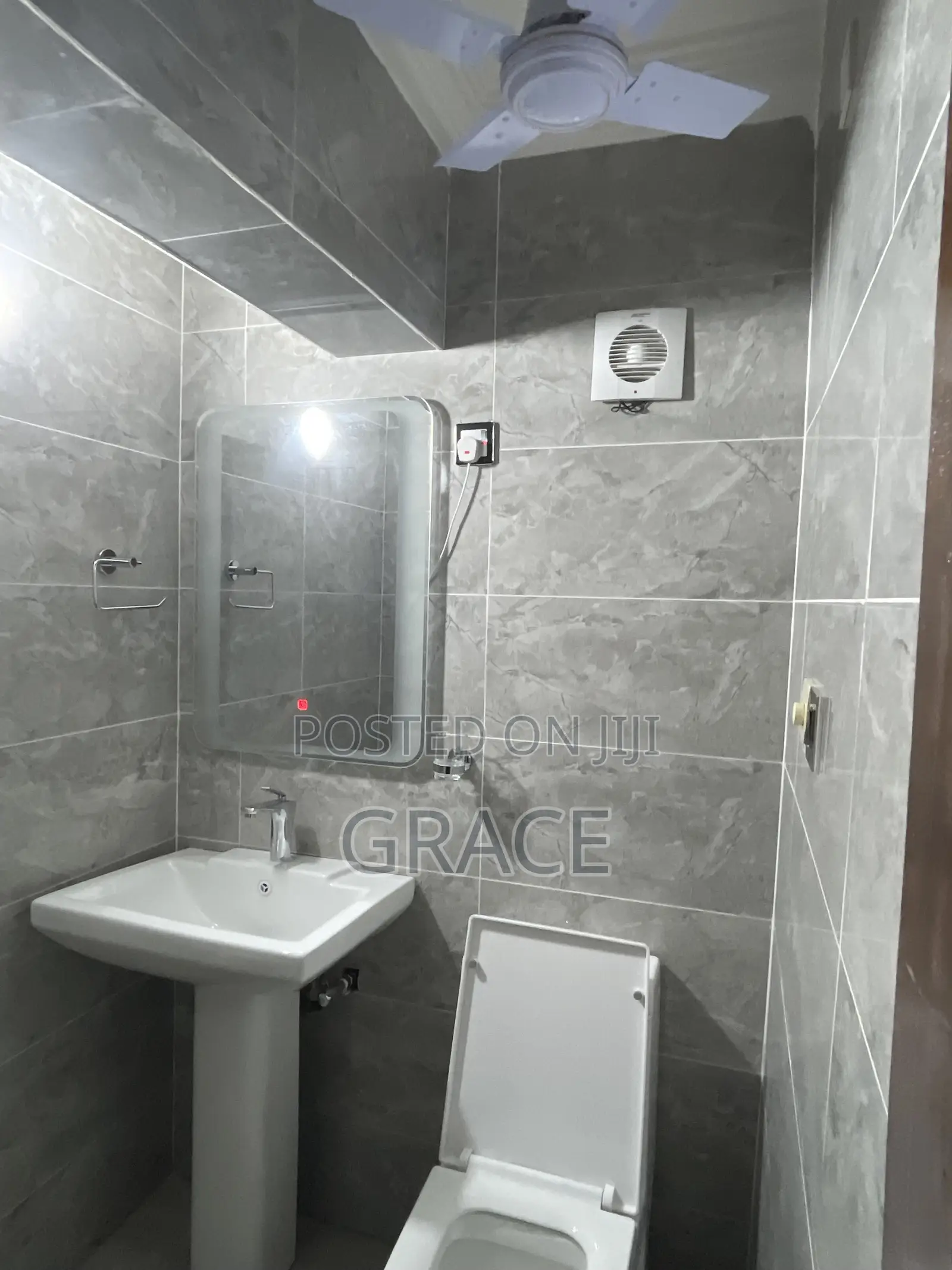 Furnished 2bdrm Apartment in West Lands for rent
