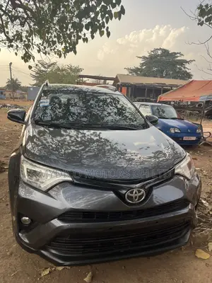 Toyota RAV4 LE FWD (2.5L 4cyl 6A) 2013 Gray