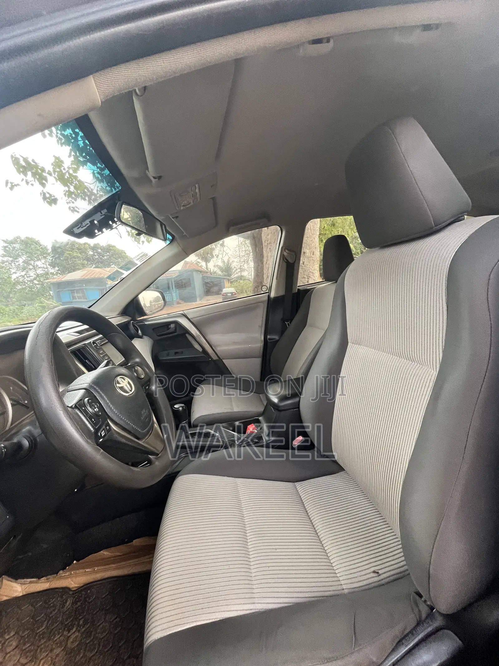 Toyota RAV4 LE FWD (2.5L 4cyl 6A) 2013 Gray
