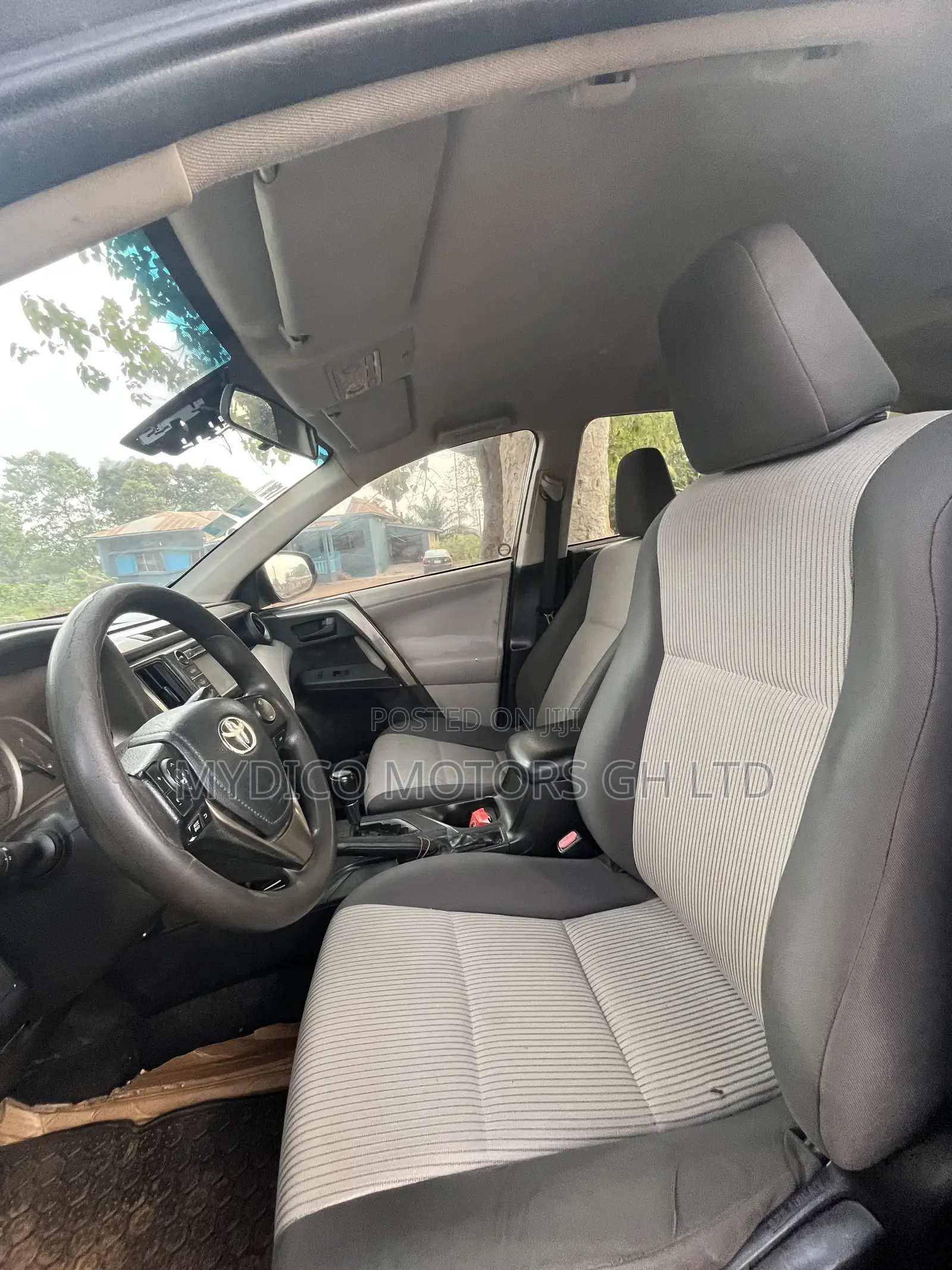 Toyota RAV4 LE FWD (2.5L 4cyl 6A) 2013 Gray