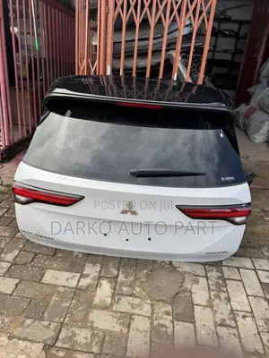 Mitsubishi Outlander 2022-2024 Boot Complete Available Home Use