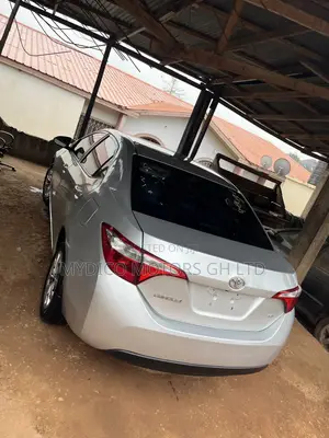 Toyota Corolla LE 4dr Sedan (1.8L 4cyl CVT) 2016 Silver