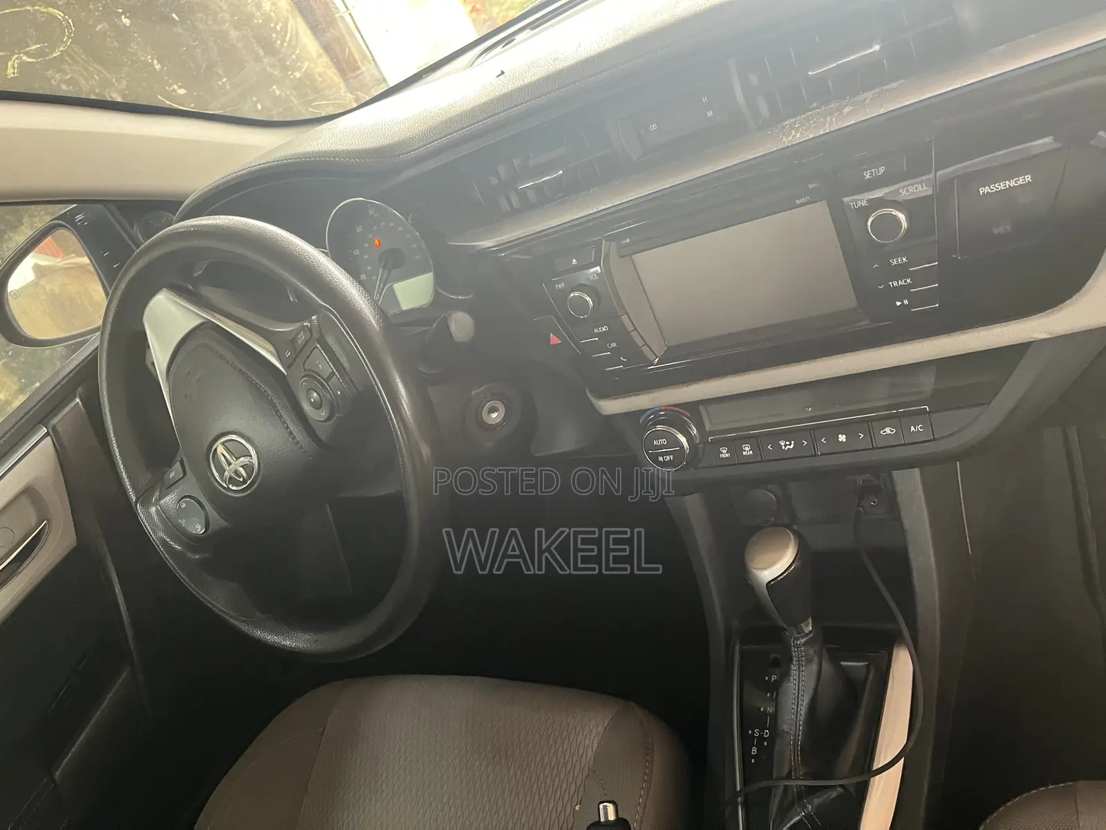 Toyota Corolla LE 4dr Sedan (1.8L 4cyl CVT) 2016 Silver