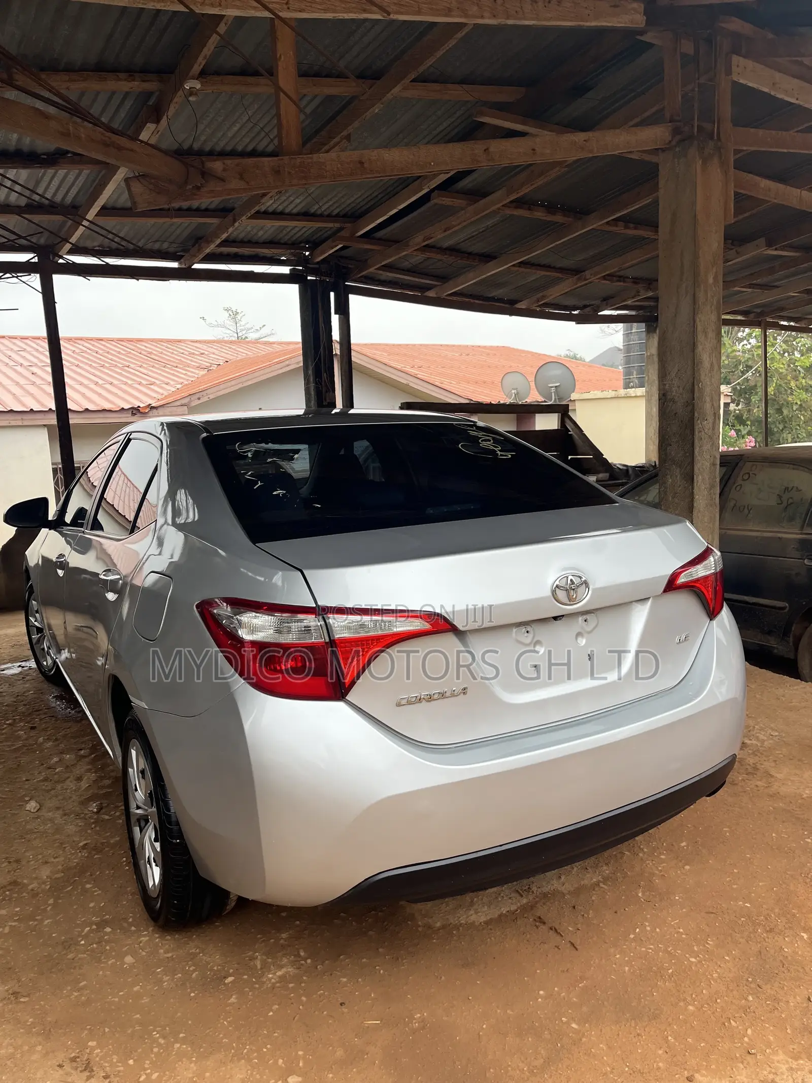 Toyota Corolla LE 4dr Sedan (1.8L 4cyl CVT) 2016 Silver