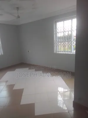 2bdrm Apartment in Kansarwudo, Takoradi for rent