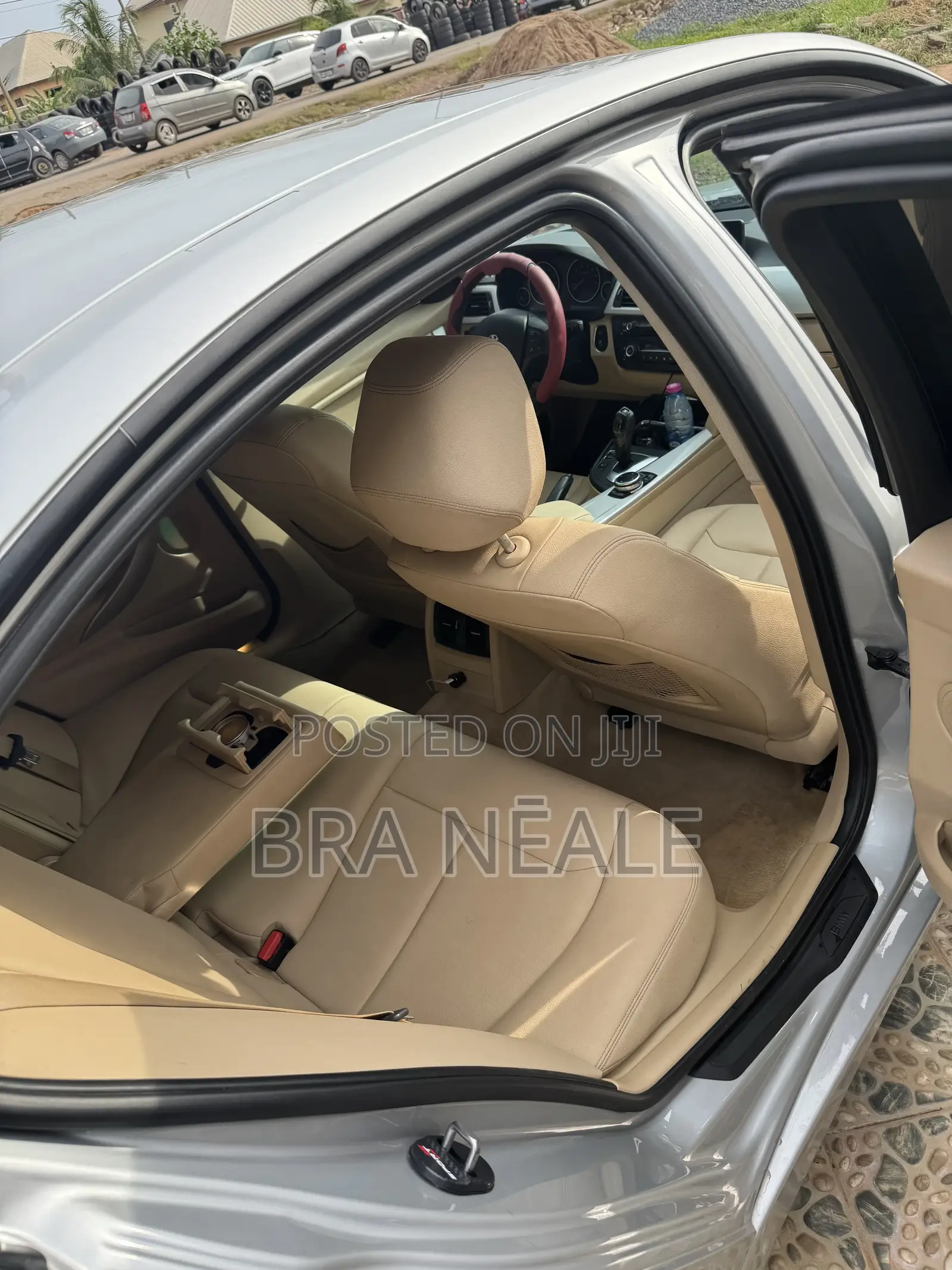 BMW 320i Sedan RWD 2014 Silver