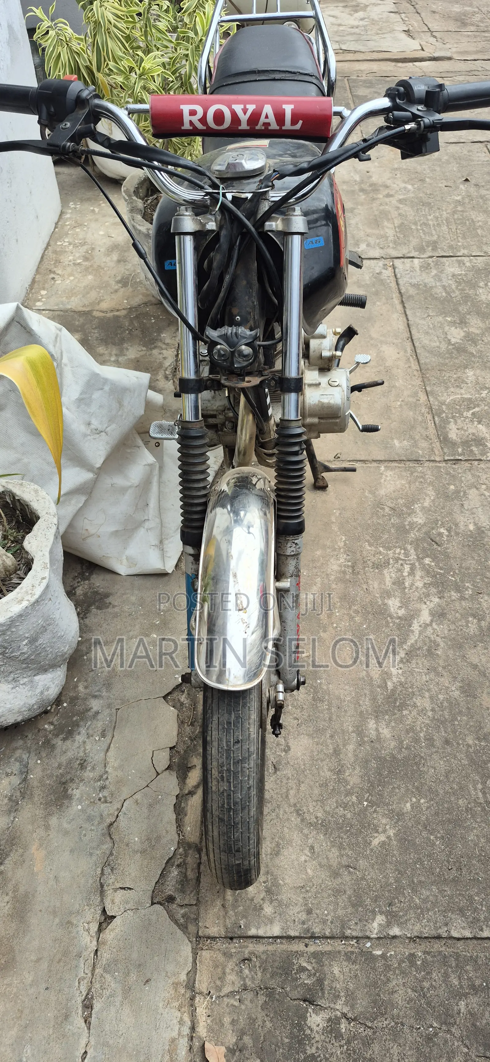 Royal Motorcycle 2022 Black