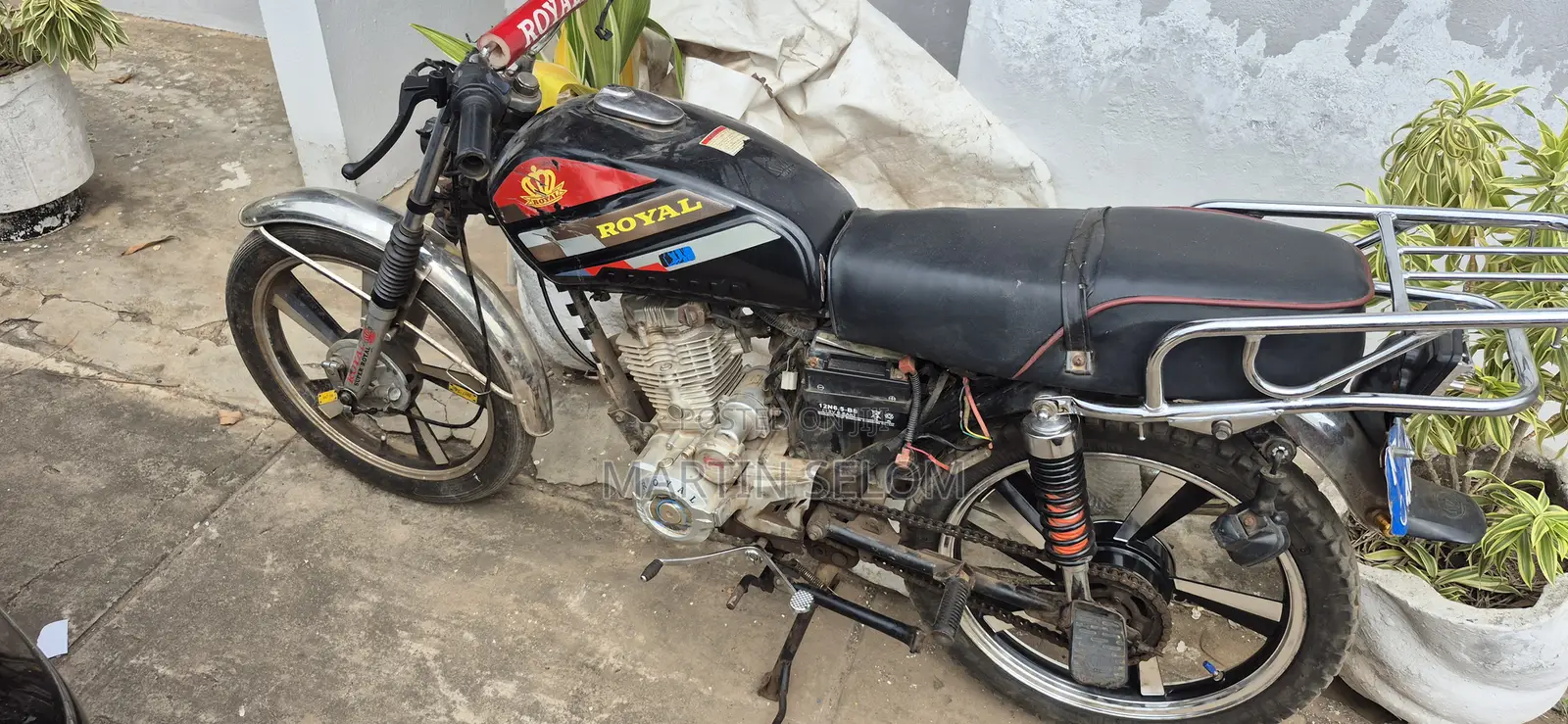 Royal Motorcycle 2022 Black