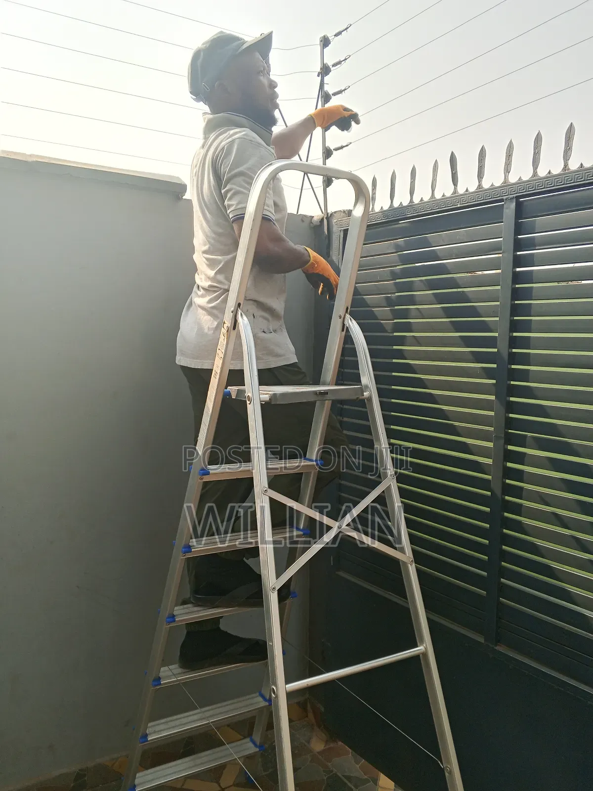 Electric Fence Work Installation