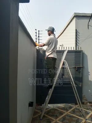Electric Fence Work Installation