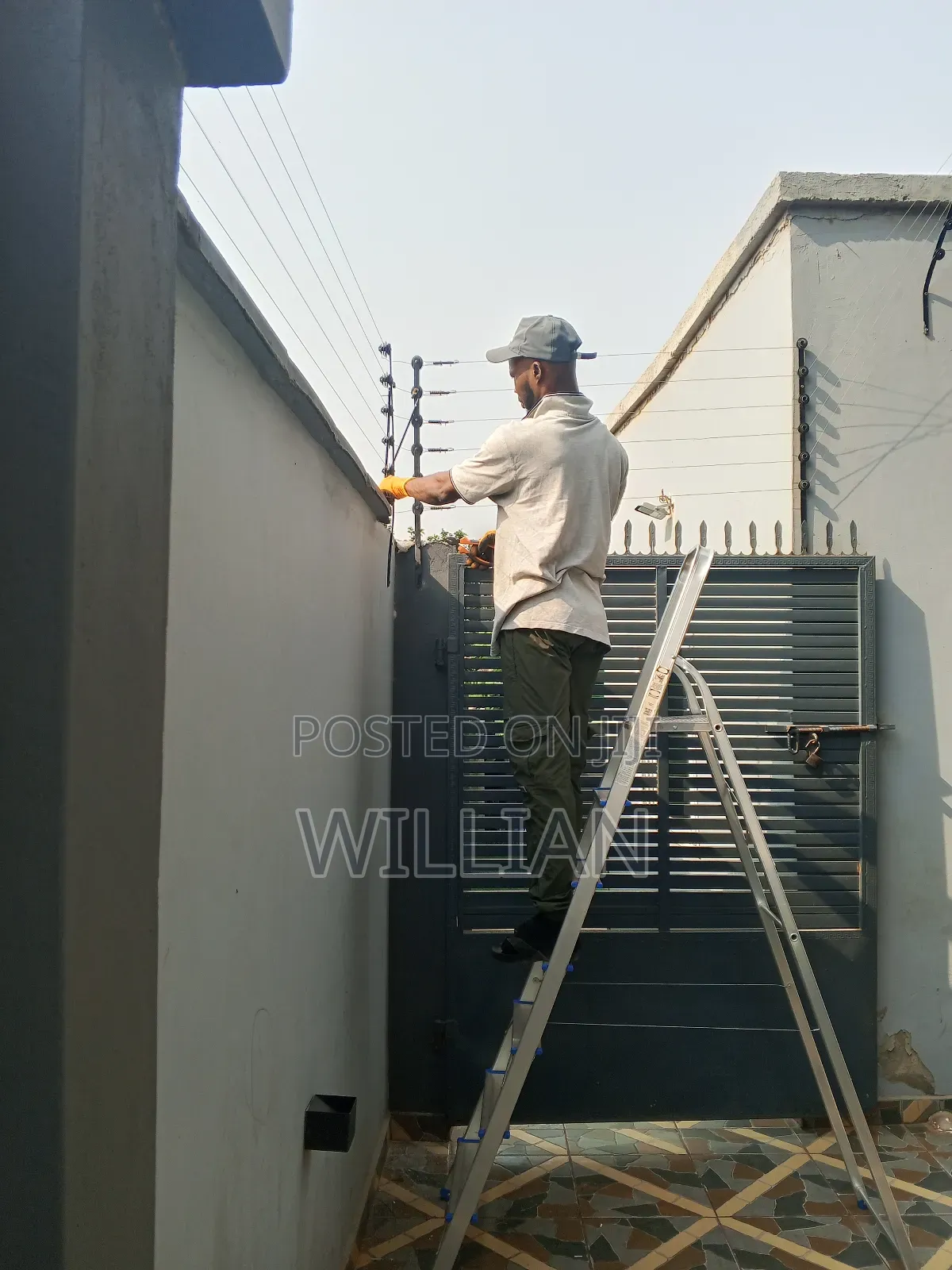 Electric Fence Work Installation