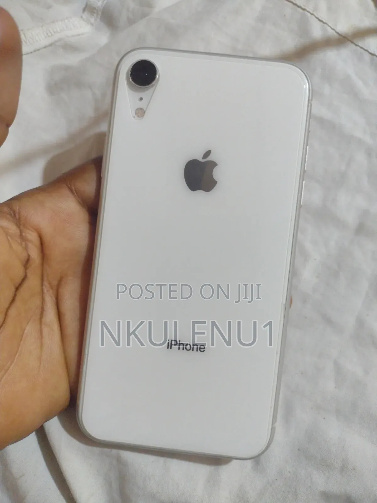 Apple iPhone XR 64 GB White