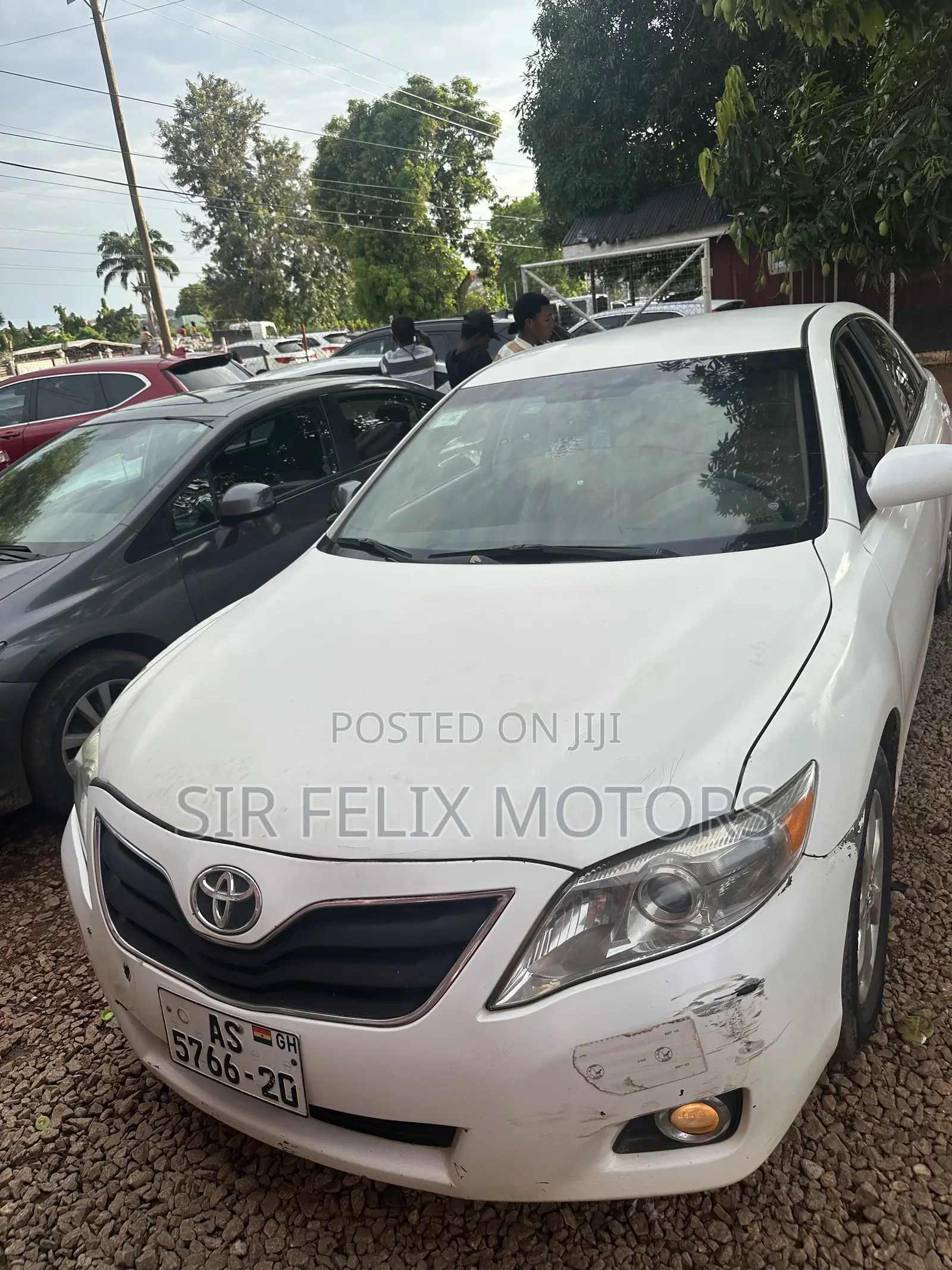 Toyota Camry LE 4dr Sedan (2.5L 4cyl 6A) 2011 White