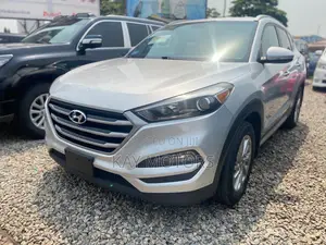 Hyundai Tucson SE AWD 2018 Silver