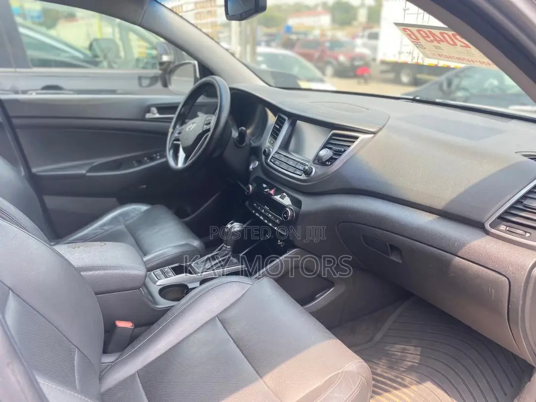 Hyundai Tucson SE AWD 2018 Silver