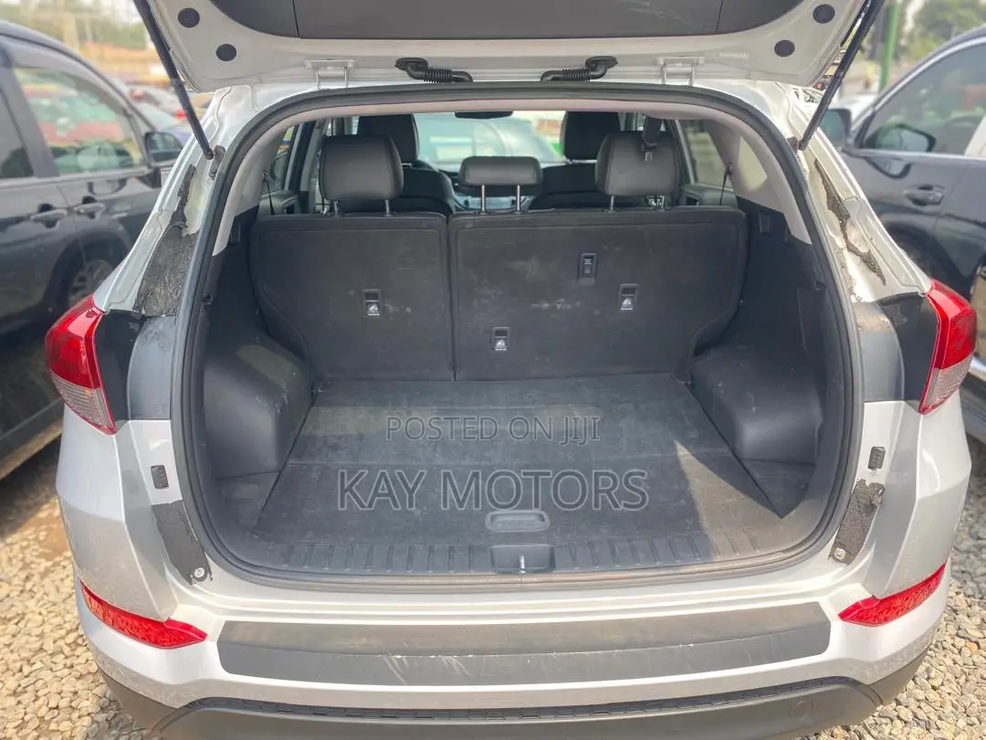 Hyundai Tucson SE AWD 2018 Silver