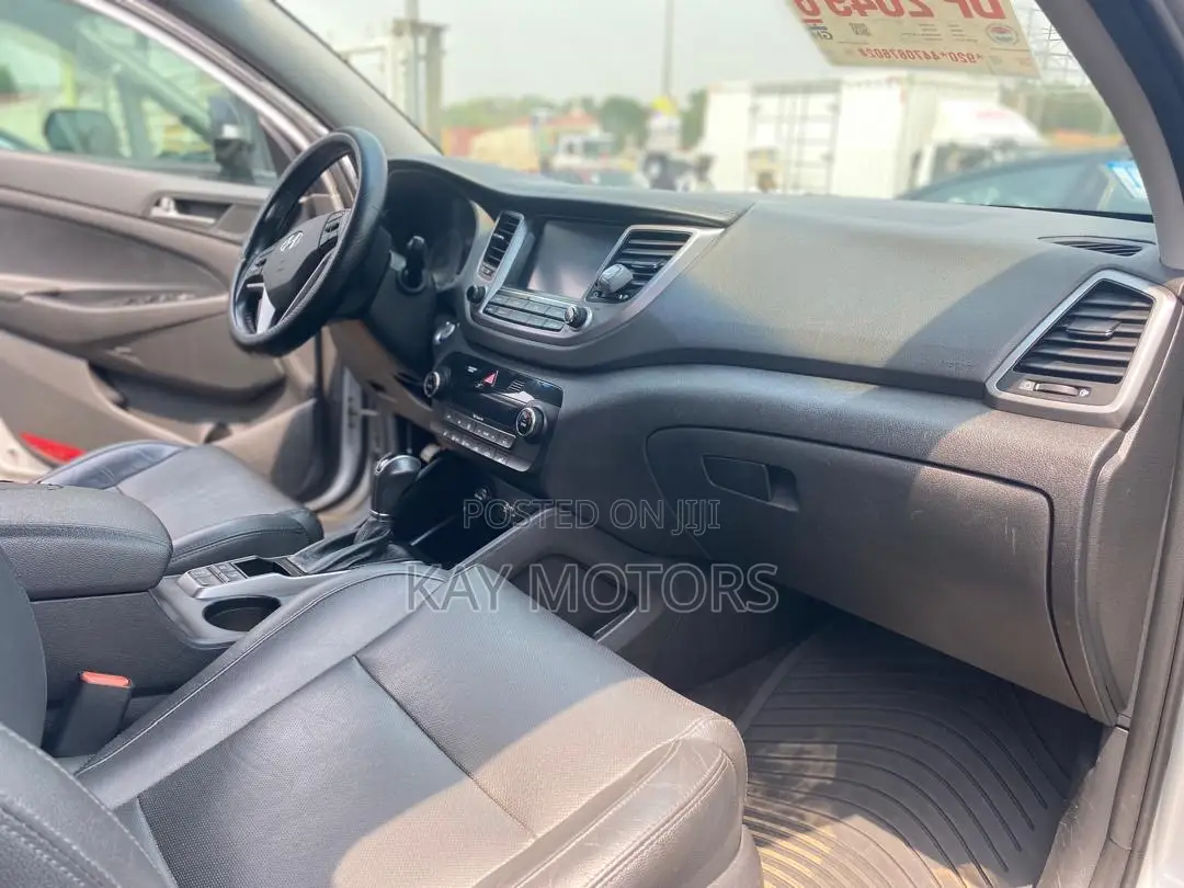 Hyundai Tucson SE AWD 2018 Silver