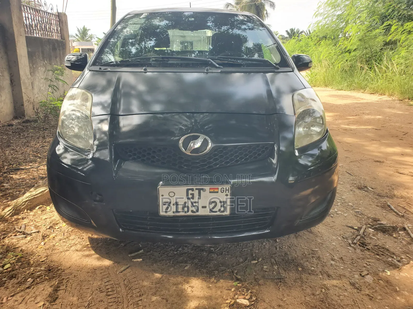 Toyota Vitz 1.3 AWD 3dr 2010 Black